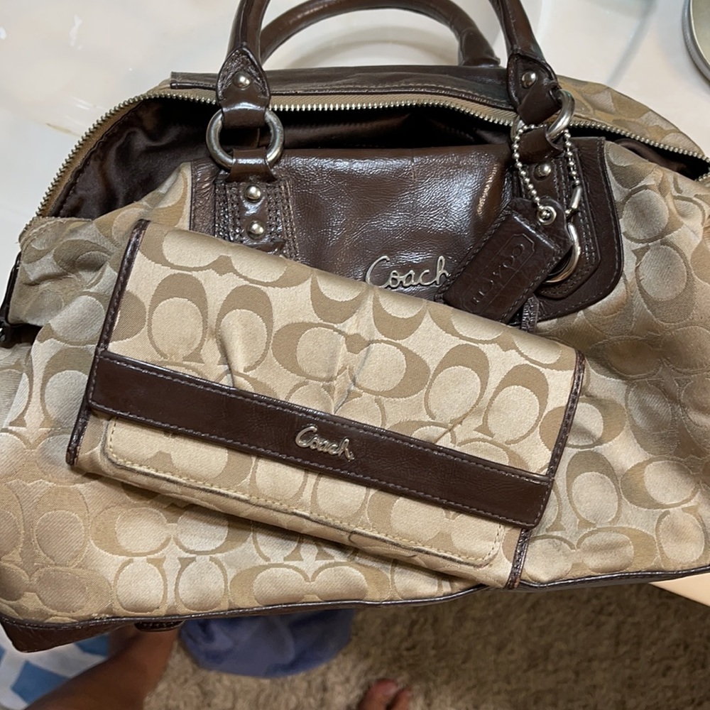Coach convertible shoulder bag